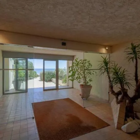 Un Duplex A La * La Baule